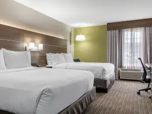 Holiday Inn Express & Suites Harrison