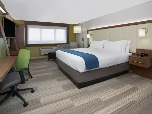 Holiday Inn Express & Suites Marshalltown