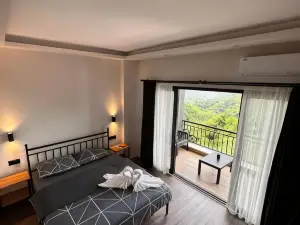 Moon House Bungalow