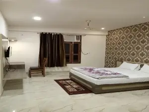 Aaditya Inn