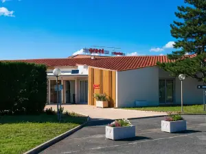 โรงแรมกรีท คาสเตรส ไซช์