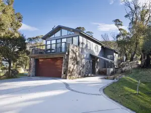 克拉肯巴克湖溫泉度假村