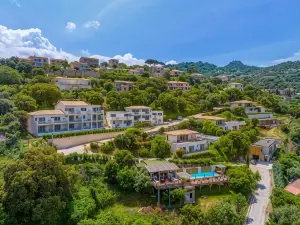 Domaine Bagia Donne