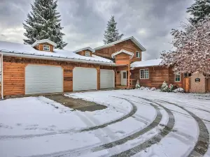 Homey Pet-Friendly Libby Cottage w/ Yard by Creek!