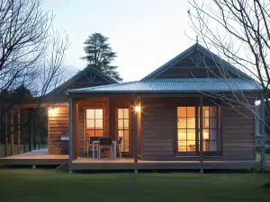 Beechworth Cedar Cottages