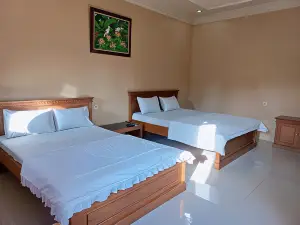 Nusawiru Guest House