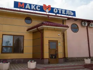 Maks Hotel