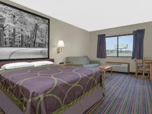 Super 8 by Wyndham Evansville East