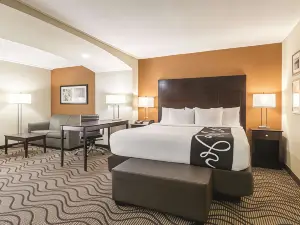 La Quinta Inn & Suites by Wyndham Knoxville Papermill