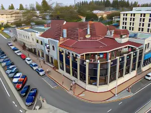 Ocean Beach Hotel