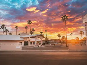 El Camino Hotel & Suites