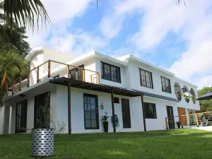The Serene House Bed & Breakfast