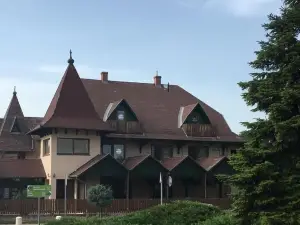 Fenyves Hotel