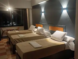 Royal Hotel