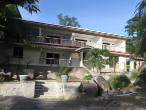 FOREST LODGE GUEST HOUSE
