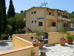 Hotel Anna