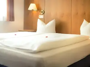 Hotel Servus Europa Suben