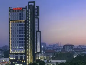 Mövenpick Surabaya City