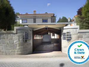 Metro Vilar Suites & Villas