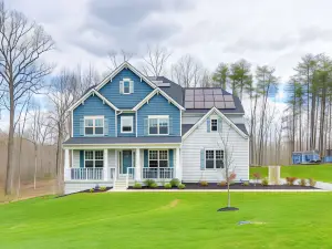 Lakefront Fredericksburg Home w/ Deck + Fire Pits!