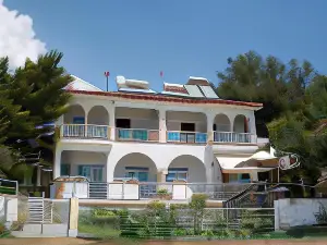 Paschalia Sea View Studios