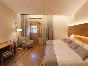 Hotel Real Colegiata San Isidoro