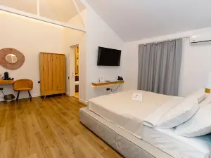 Hotel 5 HILLS DRAGASANI