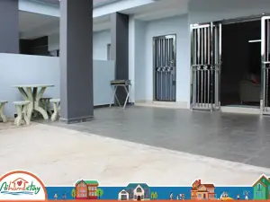Pd Homestay Famille (teluk kemang near beach)