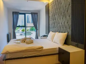Parla Suite Hotel