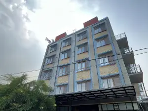 Crew Express Hotel