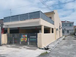 Rainbow Town Homestay
