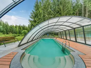 Apartment in Saxony with Communal Pool
