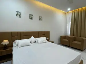 JJ Lawns And Resort