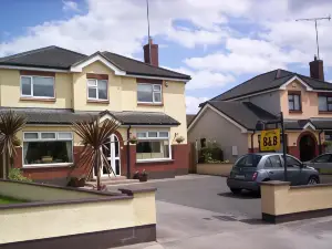 Aaron Vale B&B