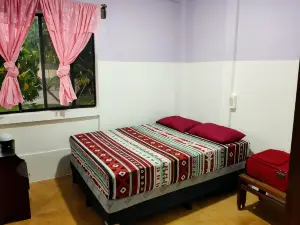 Guesthouse Island Escape
