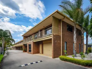 Allambi Holiday Apartments