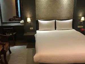 Baseball Hotel
