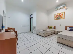 Urbanview Hotel Pondok Kurnia Cijagra Bandung by RedDoorz