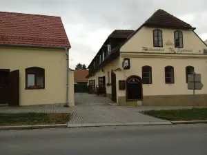 Penzion a Restaurace Na Jízdárně