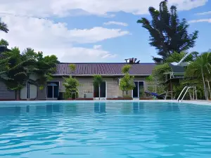 Palm Lodge Resort