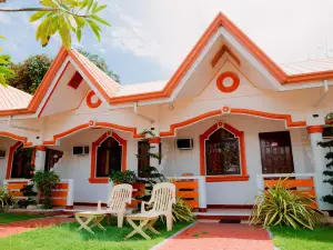 Cris Del Mar Resort