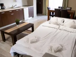 家庭河畔公寓