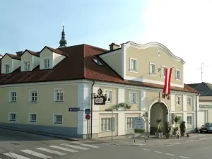 Hotel Biedermeier Hof