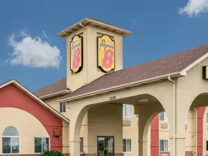 Super 8 by Wyndham Gretna