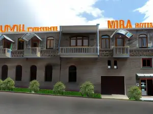 Hotel Mira