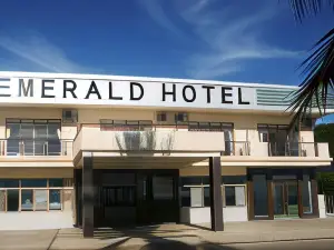 Emerald Hotel & Restaurant