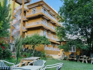 Karakorum View Hotel Karimabad Hunza