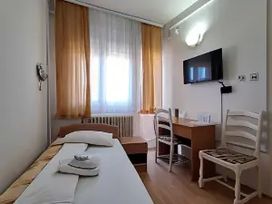 Hotel Konaciste Trstenik