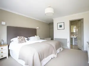 The Tytherleigh Arms