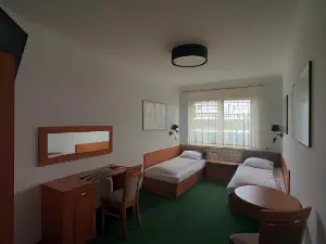 Hotel I Restauracja 13 Smaków